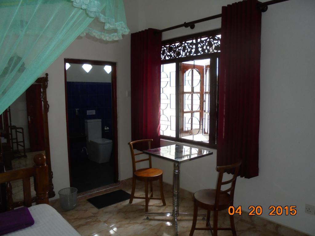 The Hotel Paradise Katunayaka Exterior photo
